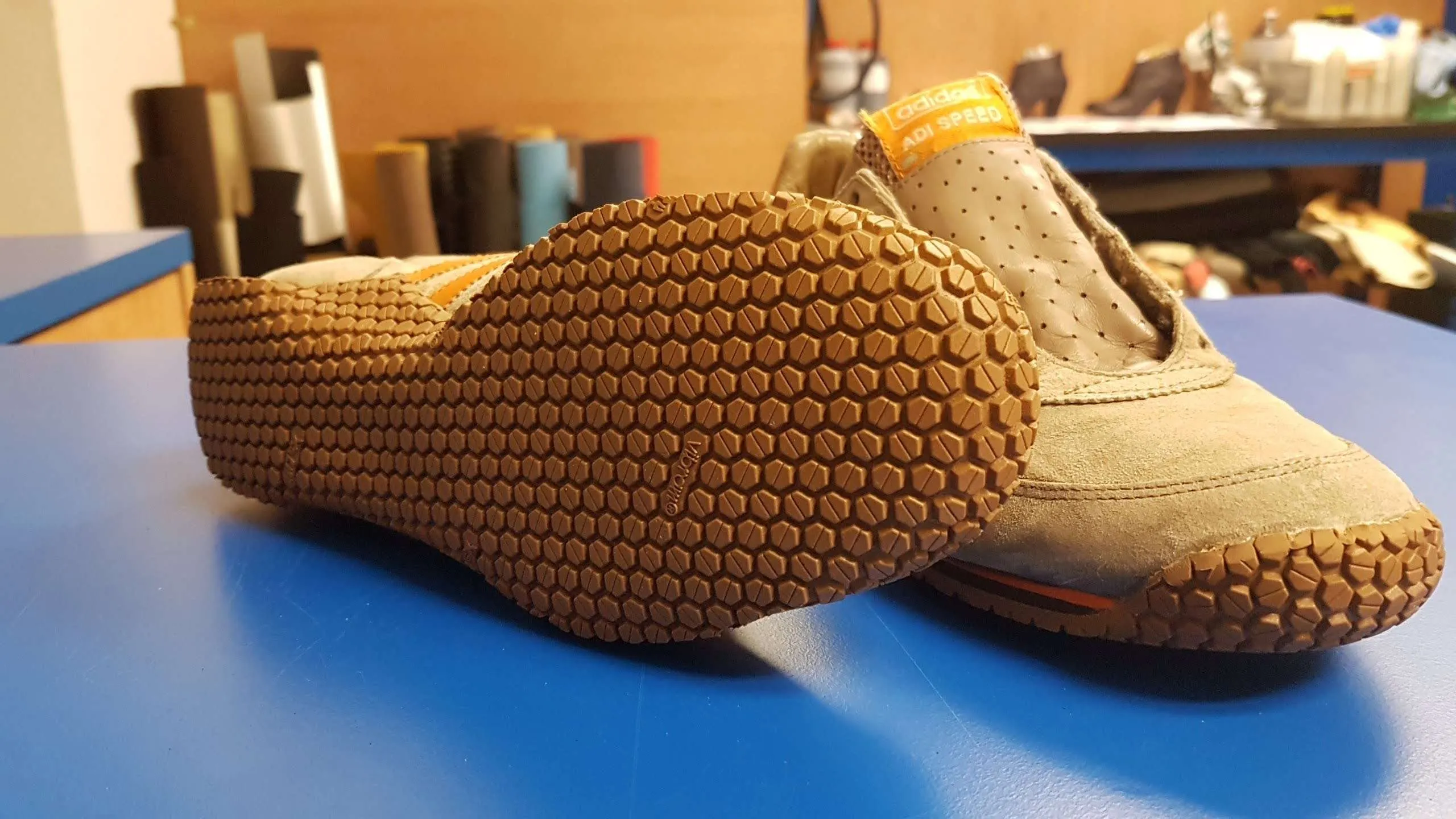 SUELA VIBRAM SSAFE WALKING